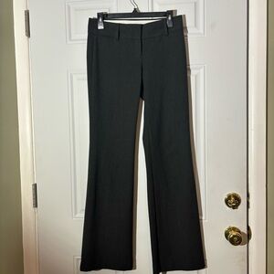 ❤️2/$15 or 3/$21❤️ Loft Charcoal Grey Flare Pants, Size 0